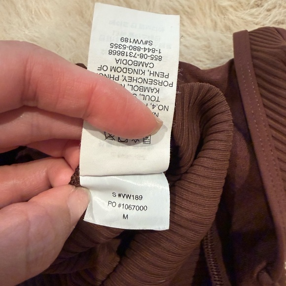 Vuori Ribbed Strappy Crop Tank Bra Top Brown Size M - Picture 3 of 4